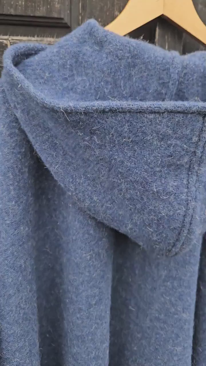 Wool Poncho coat Unisex  OLAND – Grey Wool Blanket cape ruana  –  Hooded & Comfortable Outdoor Shawl